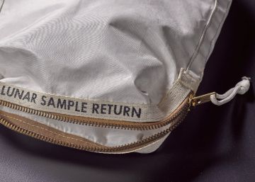 Una bolsa con polvo lunar de Neil Armstrong, a subasta Una bolsa con polvo lunar de Neil Armstrong, a subasta