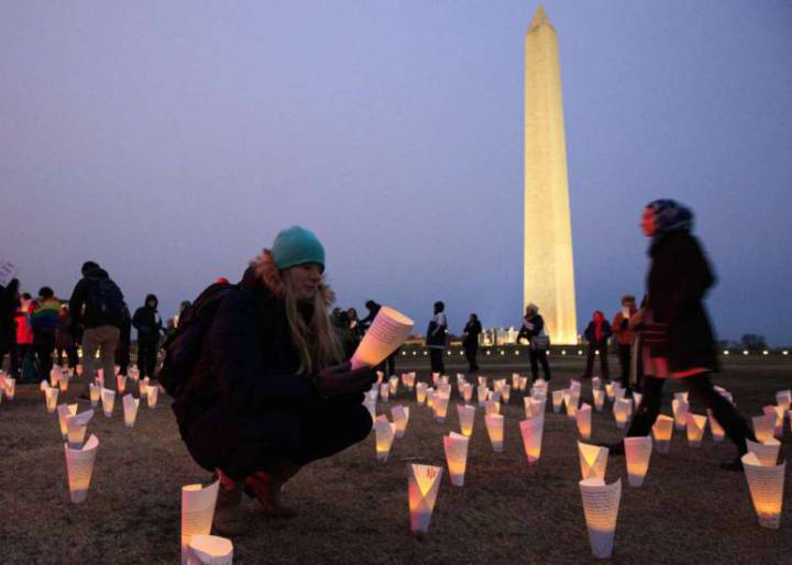 Un juez federal de EE UU paraliza la aplicación del veto migratorio de Trump Un juez federal de EE UU paraliza la aplicación del veto migratorio de Trump