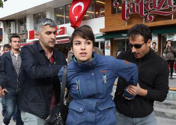 Ankara prohíbe las protestas nocturnas como medida antiterrorista Ankara prohíbe las protestas nocturnas como medida antiterrorista