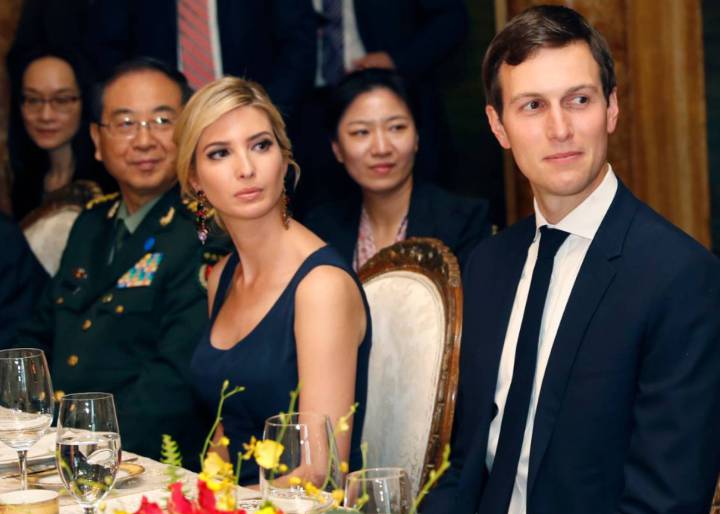 La empresa de Ivanka Trump obtuvo los derechos de dos marcas en China el día en que cenó con el presidente Xi La empresa de Ivanka Trump obtuvo los derechos de dos marcas en China el día en que cenó con el presidente Xi