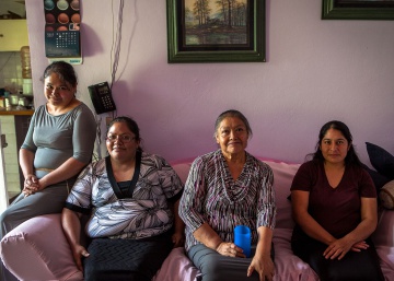 El salario rosa, la misma promesa del PRI pintada de otro color El salario rosa, la misma promesa del PRI pintada de otro color