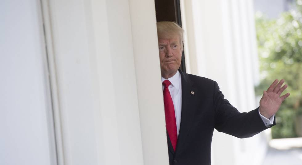 Donald Trump recibe al primer ministro de Vietnam, Nguyen Xuan Phuc, este miércoles en la Casa Blanca.
