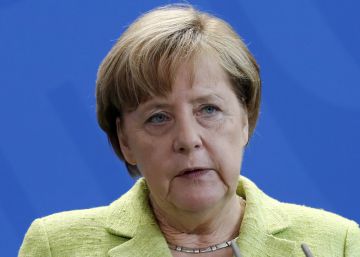 Alemania suspende las expulsiones de refugiados afganos tras el atentado en Kabul Alemania suspende las expulsiones de refugiados afganos tras el atentado en Kabul
