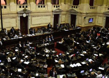Polémica en Argentina porque los diputados han doblado sus dietas Polémica en Argentina porque los diputados han doblado sus dietas