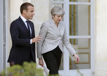 Macron recuerda a May que “la puerta está abierta” para seguir en la UE Macron recuerda a May que “la puerta está abierta” para seguir en la UE