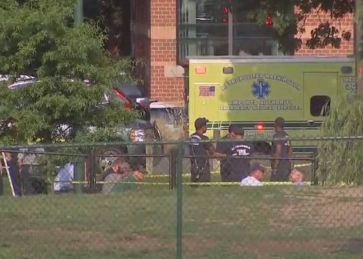 Fallece el hombre que disparó contra congresistas republicanos en EE UU Fallece el hombre que disparó contra congresistas republicanos en EE UU