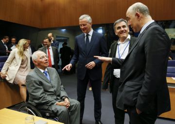El Eurogrupo desbloquea el pago de 8.500 millones del rescate a Grecia El Eurogrupo desbloquea el pago de 8.500 millones del rescate a Grecia
