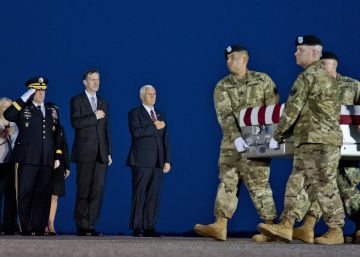 Trump cede el control de Afganistán a los halcones militares Trump cede el control de Afganistán a los halcones militares