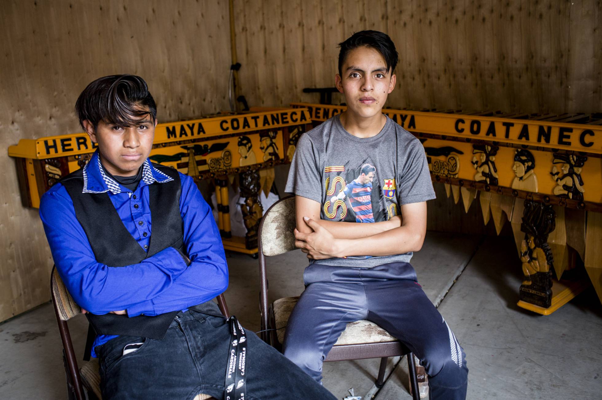 Mateo Lorenzo (izquierda) y Bartolomé Sebastian junto a las marimbas.