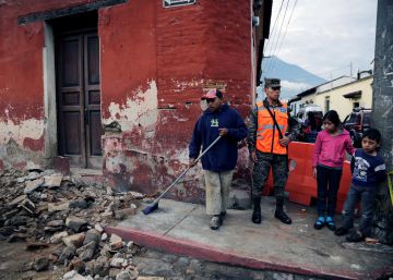 Un terremoto sacude Guatemala, El Salvador y Honduras Un terremoto sacude Guatemala, El Salvador y Honduras