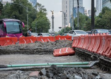 El Metrobús en la avenida más emblemática de México divide a los capitalinos El Metrobús en la avenida más emblemática de México divide a los capitalinos