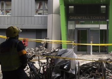 La cifra de muertos en el incendio de Londres no se sabrá hasta el año que viene