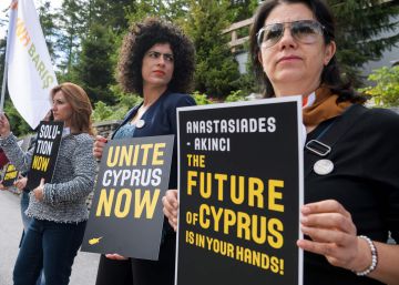 Chipriotas griegos y turcos reanudan el diálogo para la reunificación en Suiza