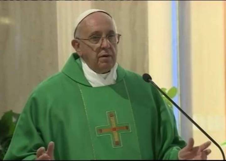 El Papa: “Pido perdón humildemente por los abusos cometidos por el clero” El Papa: “Pido perdón humildemente por los abusos cometidos por el clero”