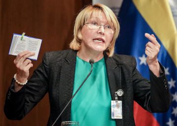 El régimen prohíbe salir de Venezuela
a la fiscal general, Luisa Ortega El régimen prohíbe salir de Venezuela
a la fiscal general, Luisa Ortega