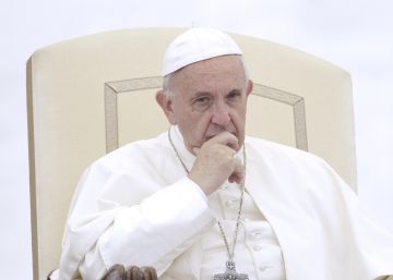 El Papa releva al conservador jefe del antiguo Santo Oficio