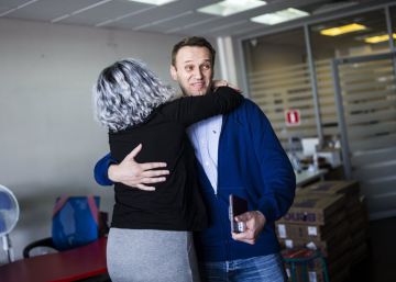 El opositor ruso Navalni queda libre tras 25 días en prisión El opositor ruso Navalni queda libre tras 25 días en prisión