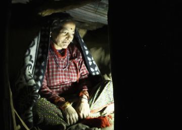Muere en Nepal una joven que fue aislada porque tenía la regla Muere en Nepal una joven que fue aislada porque tenía la regla