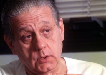 El cirujano argentino René Favaloro, creador del bypass coronario.