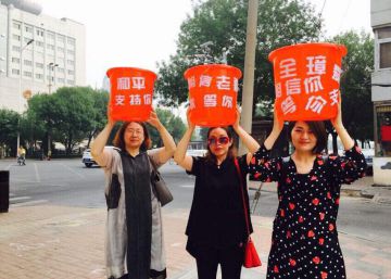 Los abogados a los que China teme casi tanto como a Liu Xiaobo