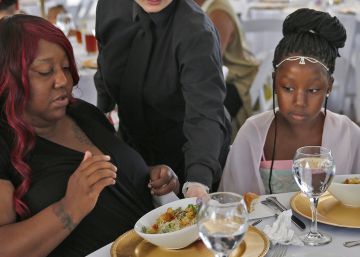 El casament cancel·lat que es va convertir en un banquet per a indigents
