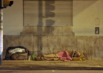 Cómo sobreviven al frío los sin techo de Buenos Aires Cómo sobreviven al frío los sin techo de Buenos Aires