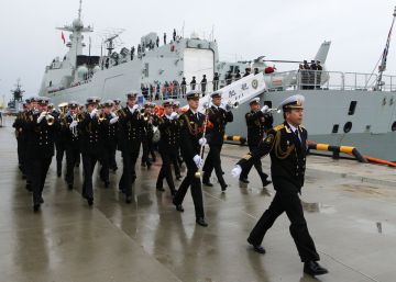 China y Rusia muestran su pujanza militar con sus primeras maniobras conjuntas en el Báltico China y Rusia muestran su pujanza militar con sus primeras maniobras conjuntas en el Báltico