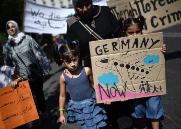 La UE reanuda la devolución de refugiados a Grecia La UE reanuda la devolución de refugiados a Grecia