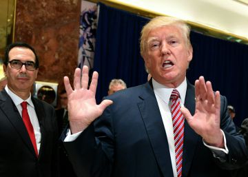 Trump se desdice y vuelve a culpar a “ambos bandos” de la violencia racista Trump se desdice y vuelve a culpar a “ambos bandos” de la violencia racista