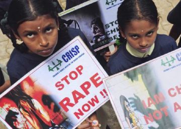 Da a luz una niña de 10 años violada por su tío a la que se le negó el aborto en India Da a luz una niña de 10 años violada por su tío a la que se le negó el aborto en India