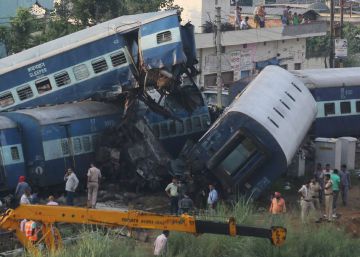 20 muertos y 123 heridos en un accidente ferroviario en India 20 muertos y 123 heridos en un accidente ferroviario en India