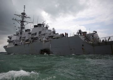 La Armada de EE UU ordena parar a toda su flota tras el accidente de Singapur La Armada de EE UU ordena parar a toda su flota tras el accidente de Singapur