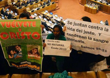 Chile da un paso histórico y despenaliza el aborto en tres supuestos Chile da un paso histórico y despenaliza el aborto en tres supuestos