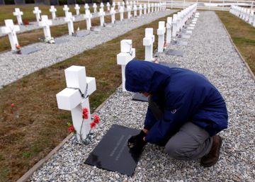 La Cruz Roja termina la exhumación de soldados argentinos sepultados sin nombre en Malvinas