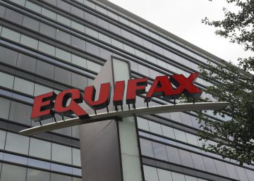 El presidente de Equifax dimite tras el ciberataque
