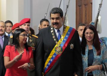 Maduro propone el enésimo corsé
a los precios de la economía Maduro propone el enésimo corsé
a los precios de la economía