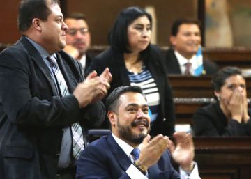 El Congreso de Guatemala blinda a Jimmy Morales al impedir que sea investigado El Congreso de Guatemala blinda a Jimmy Morales al impedir que sea investigado