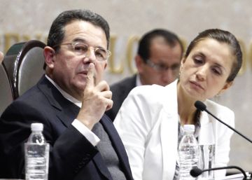 Morena exige el cese del embajador Francisco Arroyo Morena exige el cese del embajador Francisco Arroyo
