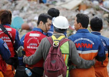 Una veintena de países se vuelca con México en la primera semana tras el terremoto Una veintena de países se vuelca con México en la primera semana tras el terremoto