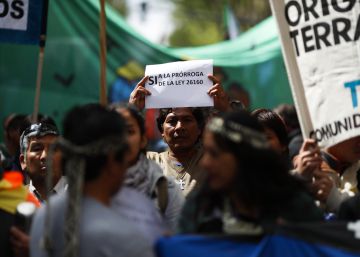La crisis del último desaparecido reactiva las demandas indígenas en Argentina La crisis del último desaparecido reactiva las demandas indígenas en Argentina
