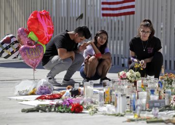 El asesino múltiple de Las Vegas tenía un arsenal en la habitación del hotel