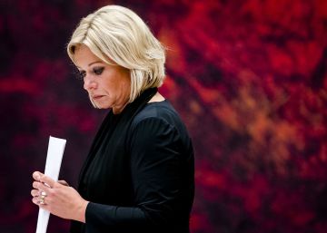 Dimite la ministra holandesa de Defensa por la muerte de dos soldados