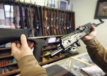 La matanza de Las Vegas fuerza a la industria a proponer tímidas trabas a la alteración de armas