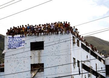 Detenidos dos periodistas extranjeros y uno local en Venezuela Detenidos dos periodistas extranjeros y uno local en Venezuela