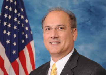 Dimite el candidato de Trump para la lucha antidroga por sus nexos con la industria de los opioides Dimite el candidato de Trump para la lucha antidroga por sus nexos con la industria de los opioides