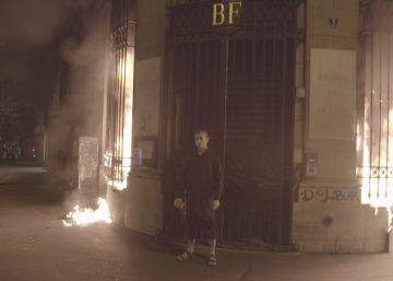Quando o banco queima como protesto artístico