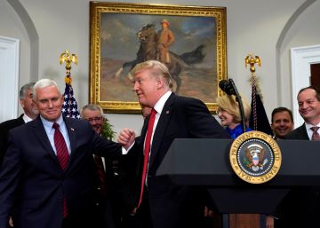 Em piada, Trump disse que seu vice quer “enforcar” homossexuais Em piada, Trump disse que seu vice quer “enforcar” homossexuais