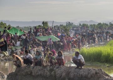 El éxodo de los rohingya sigue tras la huida de medio millón en menos de dos meses El éxodo de los rohingya sigue tras la huida de medio millón en menos de dos meses