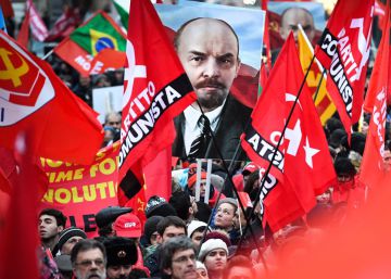Los comunistas rusos recuerdan la revolución