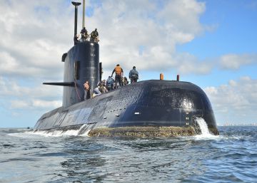 El submarino argentino hizo ocho llamadas satelitales antes de desaparecer